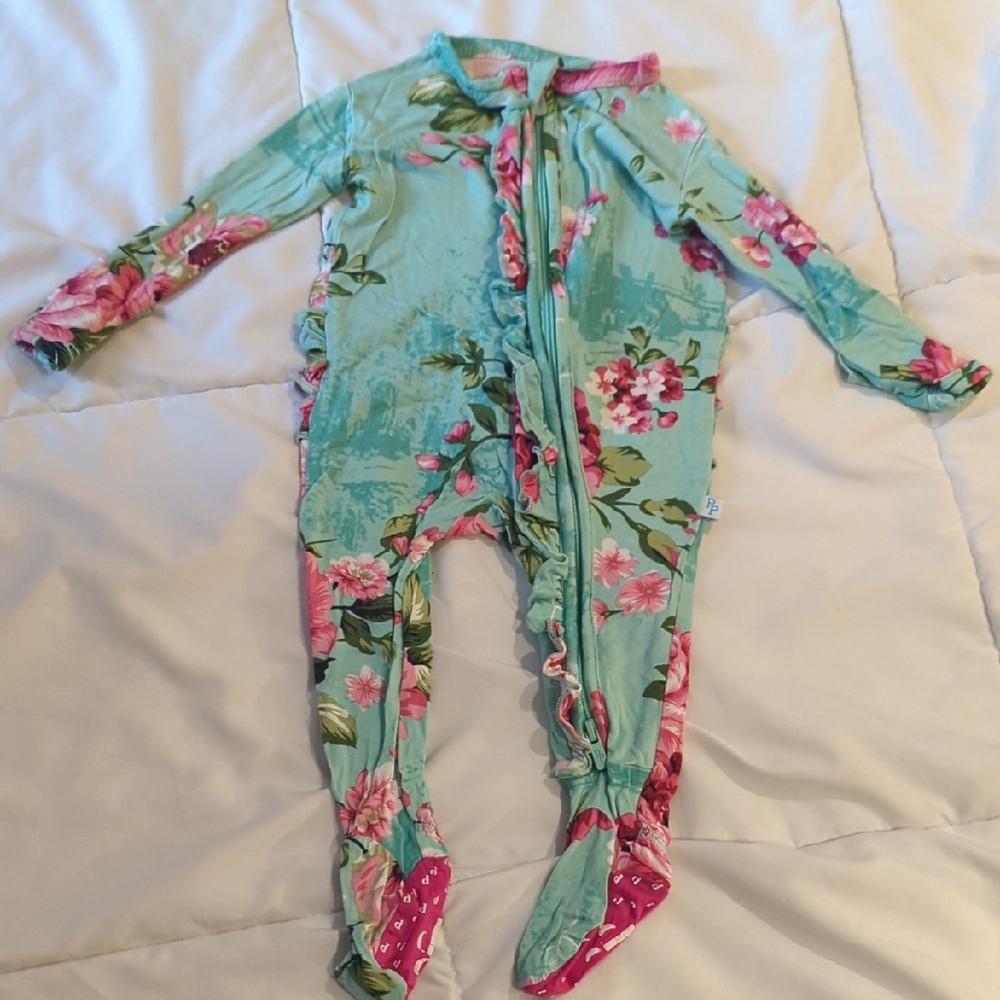 Posh Peanut Newborn Footie